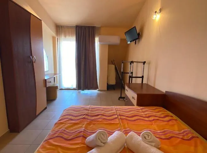 деника Maison d'hôtes