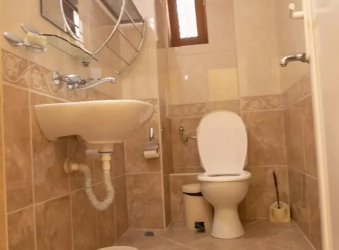 Maison d'hôtes деника 3*