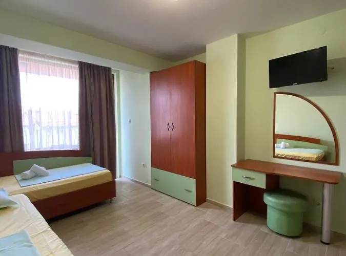 Maison d'hôtes деника 3*