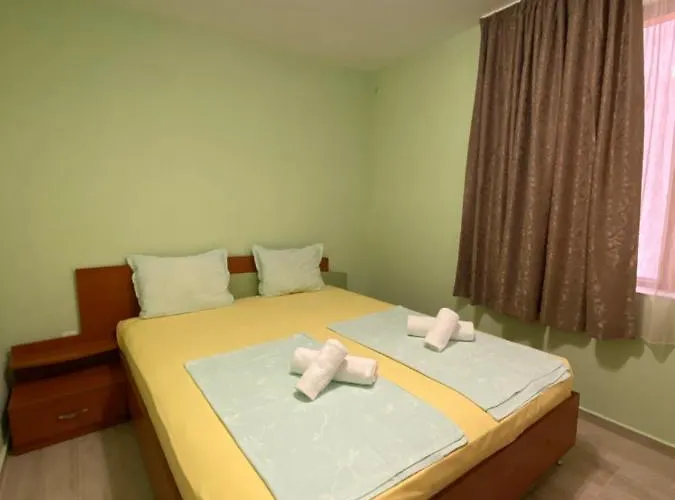 деника Sozopol