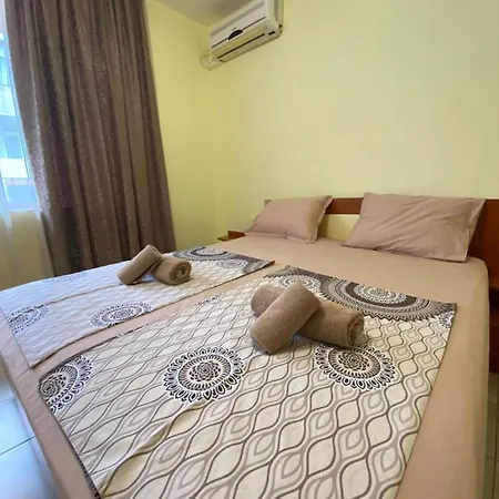 деника Casa de hóspedes 3*